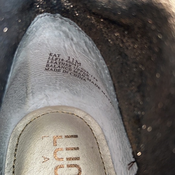 Luca Lane Kat Brown Fold Over
Bootie Size 11 - Picture 15 of 15